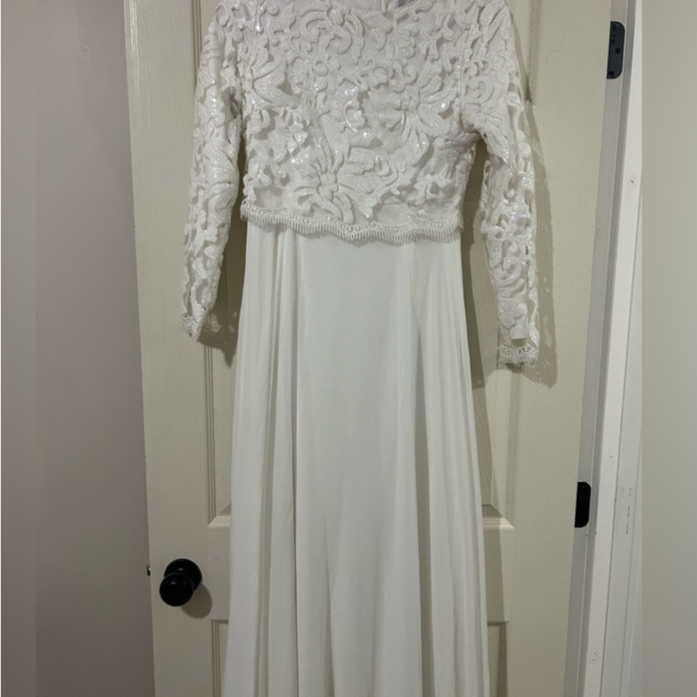 Dainty Jewells Ivory Lace Dress